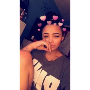 Meet your Posher, Lea